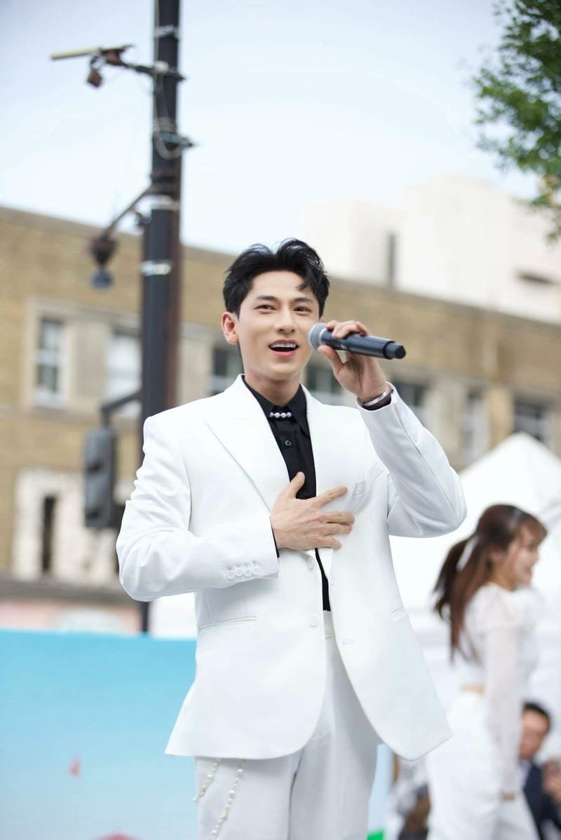 hình ảnh Isaac 28